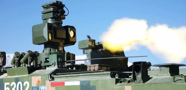 国产新一代遥控武器站亮相，配备大口径机枪，提高实战能力