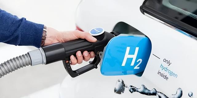 内燃机“余孽”有多狂？直接烧氢气的汽车，能够替代新能源吗？