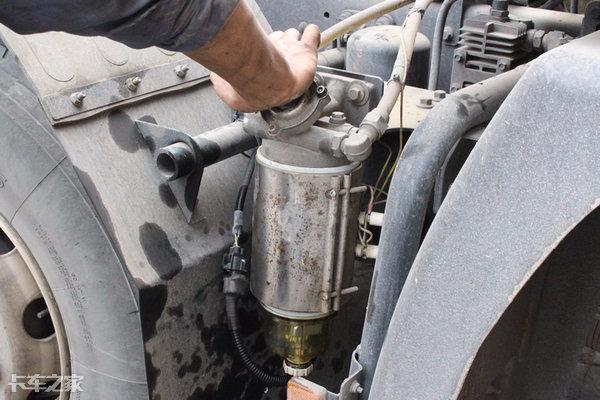 小心别让发动机“喝水”，卡车油水分离器你选对了吗？