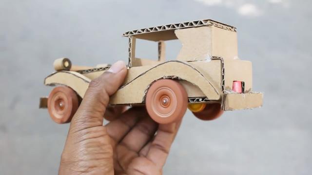 DIY纸板系列，带你学习如何制作迷你电动玩具老爷车（图解）