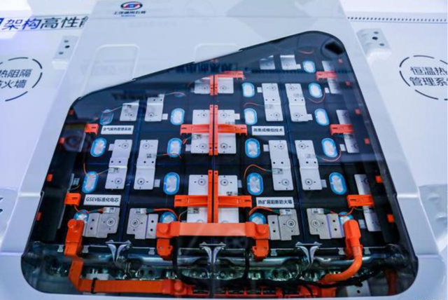 上汽通用五菱GSEV高性能动力蓄电池系统首发亮相