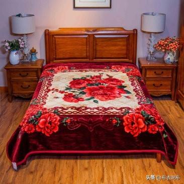 还记得温暖舒适居家必备的拉舍尔毛毯吗？