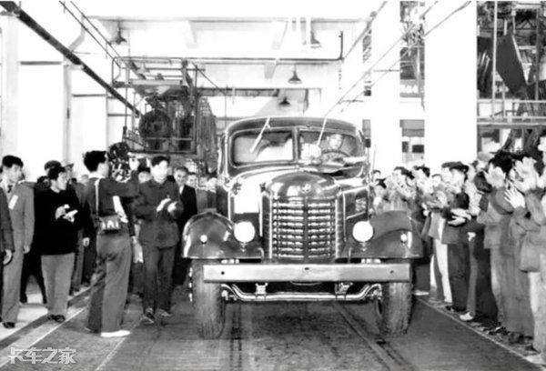 卡车那些事儿（1）50年代共和国长子诞生，第一辆轻卡跃进下线