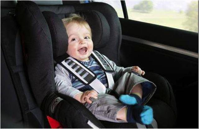 儿童乘车，专用安全座椅为何必不可少？三大原因不可不知