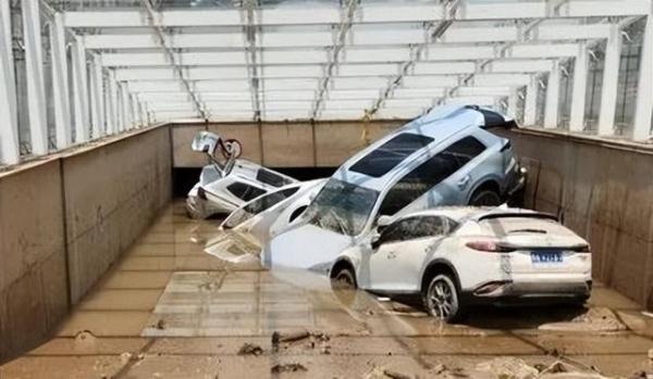 暴雨车辆受损，如何进行保险理赔？