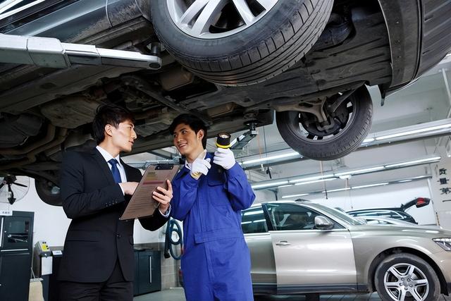 如何考取汽车维修工证书：发展方向、就业前景