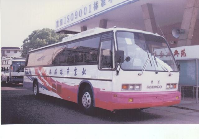 1984年桂林第一台空调客车下线，成为了中国汽车工业划时代的产品