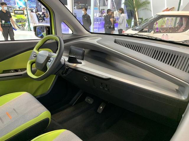 五菱Nano EV特别版天津车展上市，5.98万起，两座布局，续航305km