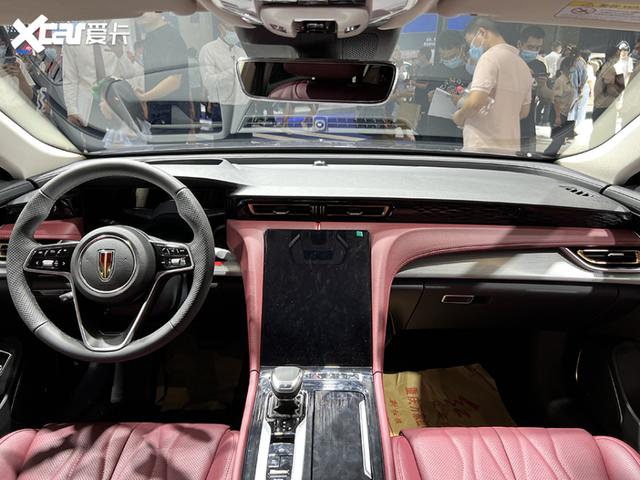 小H9 全新一代红旗H5正式亮相重庆车展