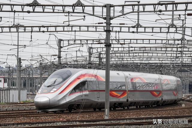 G260次由青岛开往武汉，全程1349公里，极低概率改线日兰高铁运行
