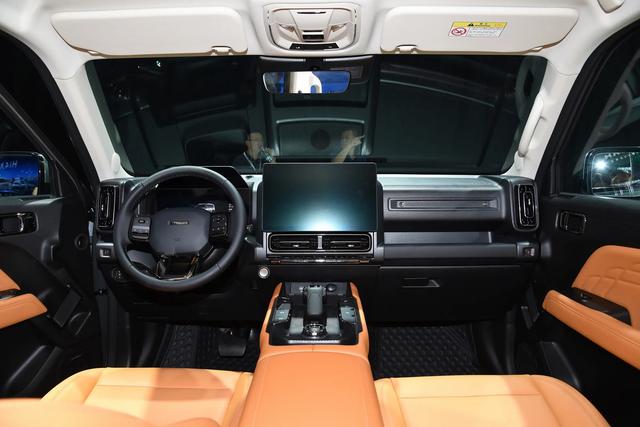 可城可野可改装！哈弗最新发布SUV售价16.58万起 全系插混四驱！