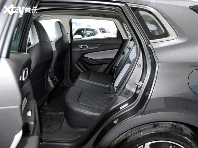预售价12万起，国产紧凑型SUV黑马，长安启源Q05现已到店。