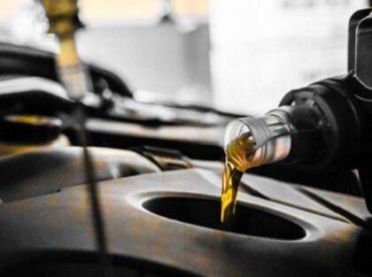 汽车用什么级别的机油最好 如何看懂汽车机油标