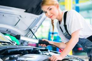 汽车修理工英语(15秒记一个单词（第3262个）mechanic)