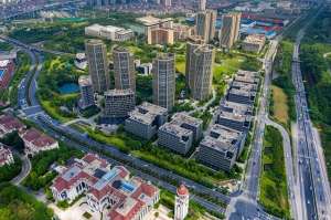 重庆联伟汽车(一季度两江新区汽车完成产值3829亿元 电子信息完成产值5494亿元)