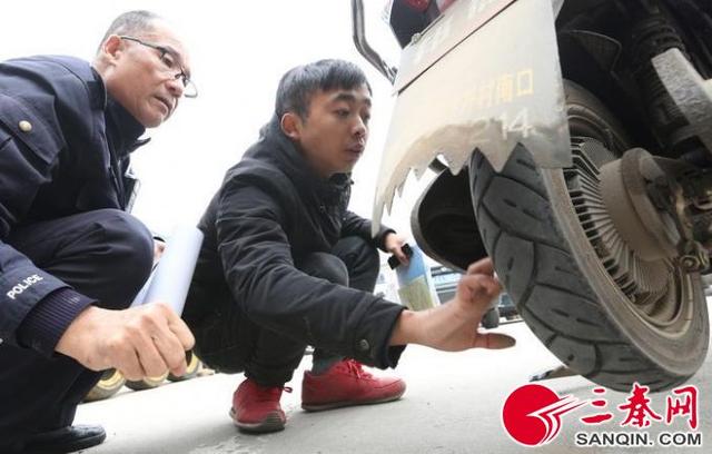 记者体验:电动车挂牌只需10分钟6元钱 市民期盼,给已购超标车一个过渡办法