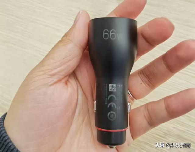 好物推荐31期:华为66W车载快充、一拖三点烟器、150W逆变器