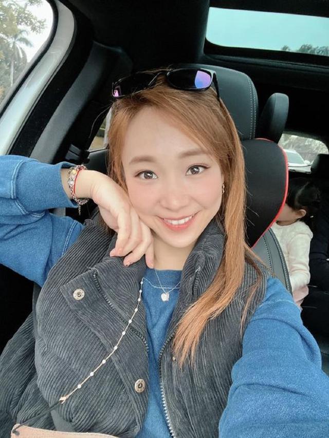 37岁美女新闻主播被曝出轨!与人夫车内热吻,遭男方妻子告上法庭