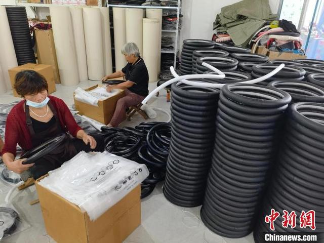 河北蠡县:“汽车饰品”畅销海外 电商助“小产业”成“大市场”