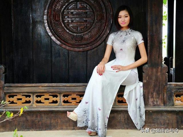 越南嫩模年纪轻轻被癌症折磨，病重中美女变成皮包骨，后痛苦死去