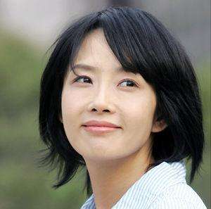 崔美女(“南韩天后”崔真实：贫民女孩逆袭顶级影后，曾连获17个演技大奖)