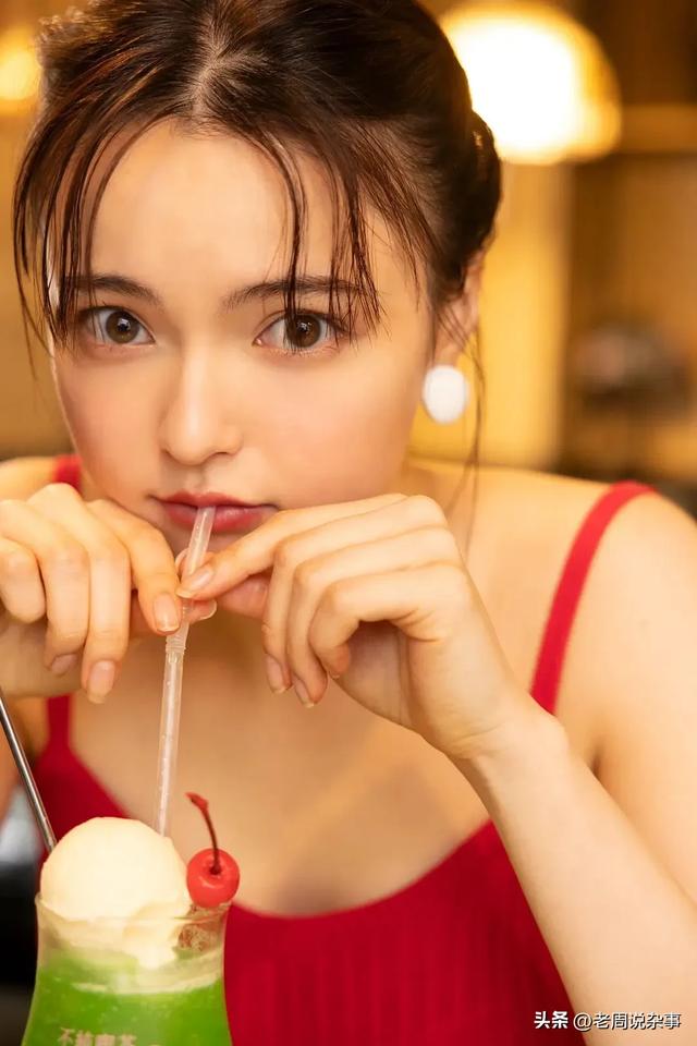 日本美少女坂卷有纱写真集