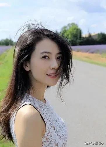 和美女房东同居的日子「三十」