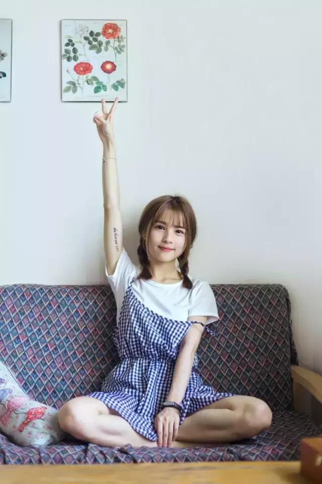 清纯美女萝莉的秘密花园