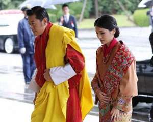 美女花衣图(不丹王室出美女39岁不丹公主穿花衣美得清新脱俗，不输90后王后)