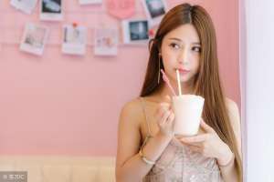 剑仙混迹美女工作室(小说：炼药大师主动收小伙为徒，不料小伙一拳大师，死)