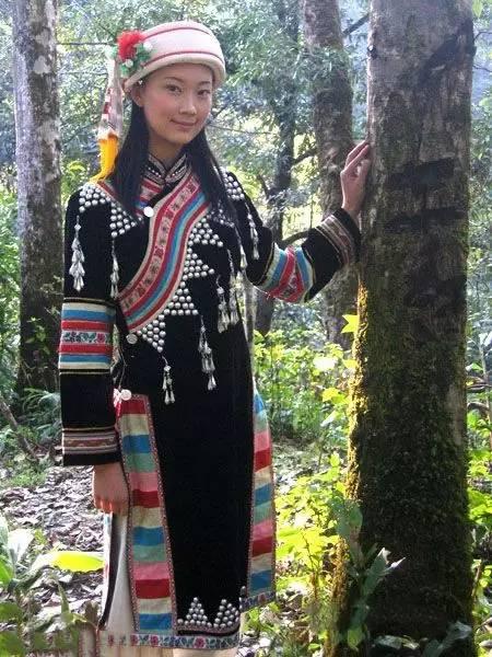56个民族,56个美女,太美了