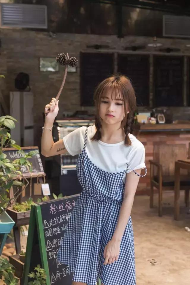 清纯美女萝莉的秘密花园