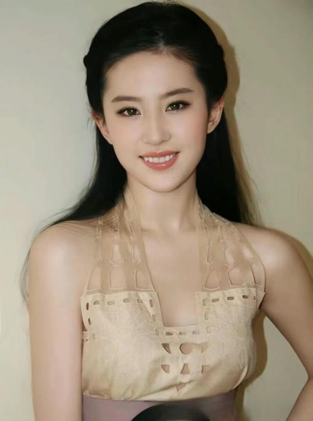刘亦菲和李嘉欣比美,顶级美女和大美女的区别!