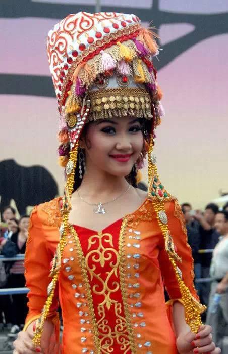 56个民族,56个美女,太美了