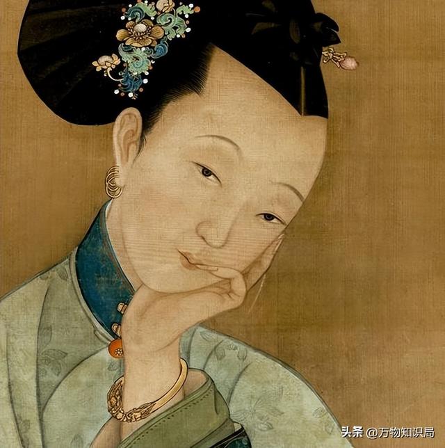 古代嫔妃为何总戴长指甲套?除了美观之外,更多的是为了方便皇帝