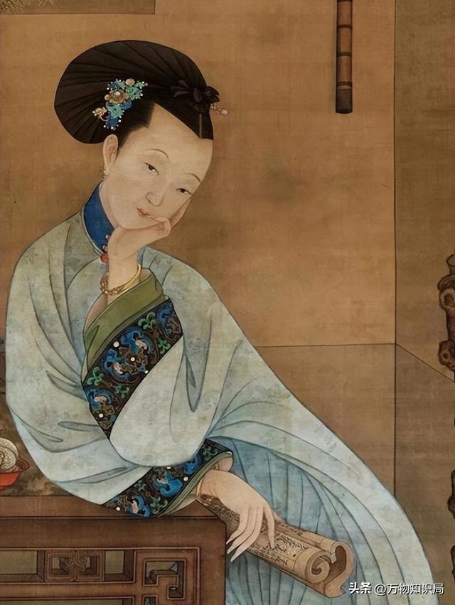 古代嫔妃为何总戴长指甲套?除了美观之外,更多的是为了方便皇帝