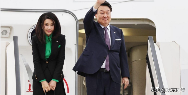 尹锡悦背后的女人,又老又嫩的狠角色,金建希