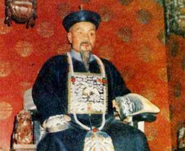 知府白天做官,晚上却成为采花大盗,林则徐用一招将其抓获