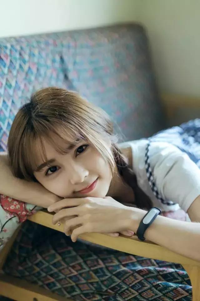 清纯美女萝莉的秘密花园