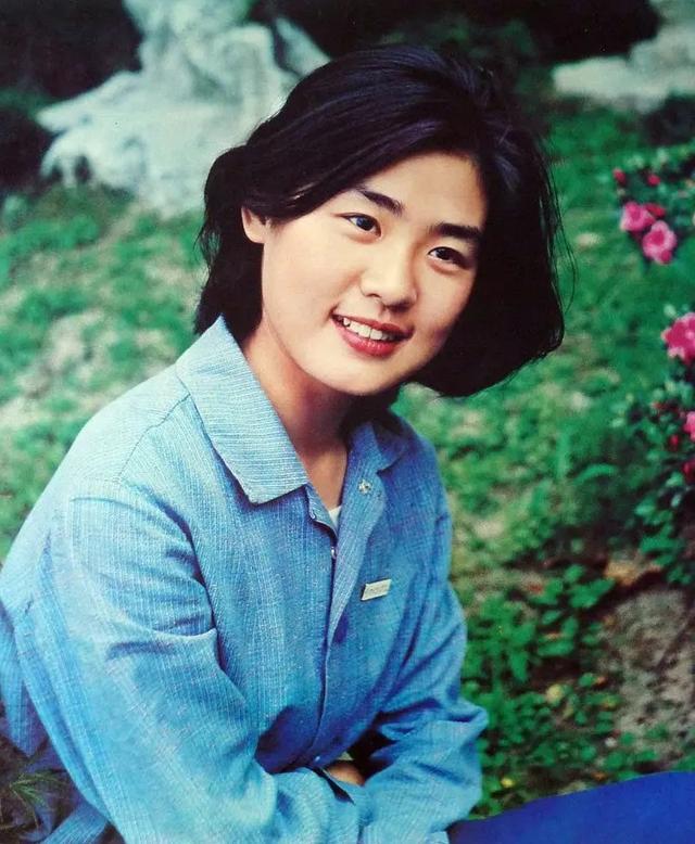 朱时茂、丛珊曾引领80年代浓眉风潮,迷倒众生,如今则是细眉当道