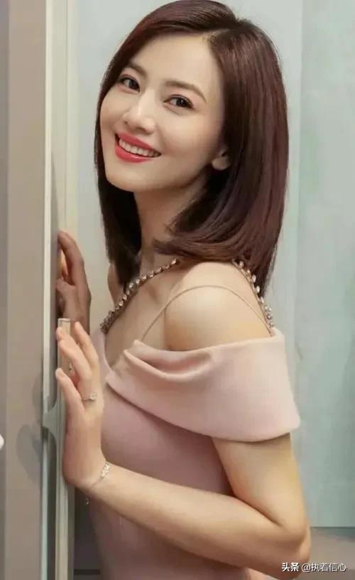 和美女房东同居的日子「三十」