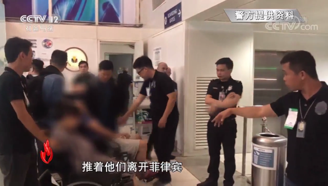 【平安荆楚行动】面对民警,女主播竟要脱衣示范是如何进行色情直播的?!