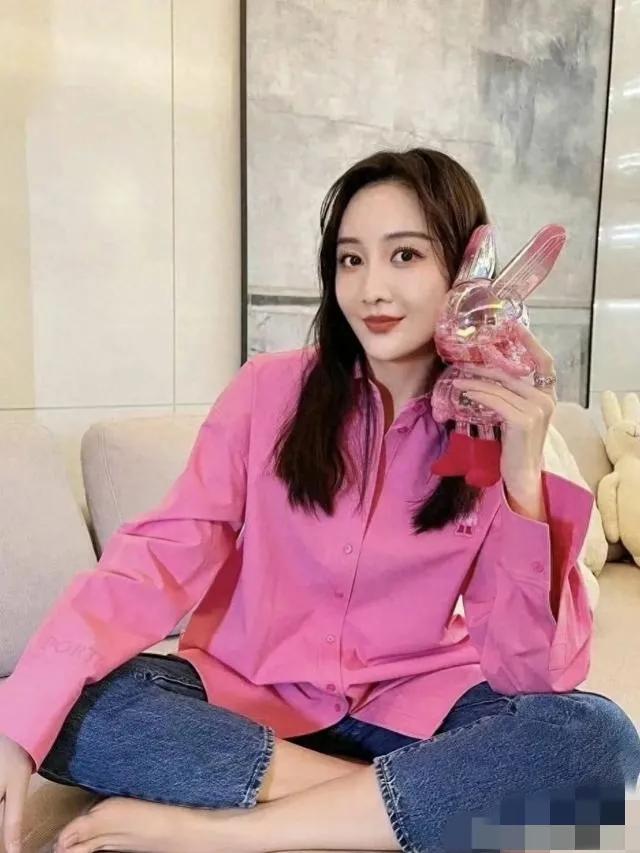 王欧产后状态绝美,网友直呼:“美女中的美女!”