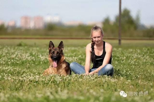 俄罗斯小美女 Victoria 与爱犬MORRIGAN 新照