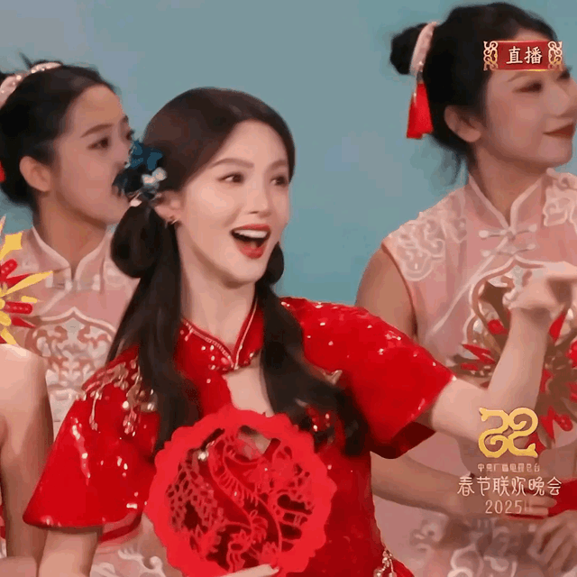 春晚最美节目,白鹿金晨宋雨琦毛晓彤六美同框唱跳俱佳太养眼