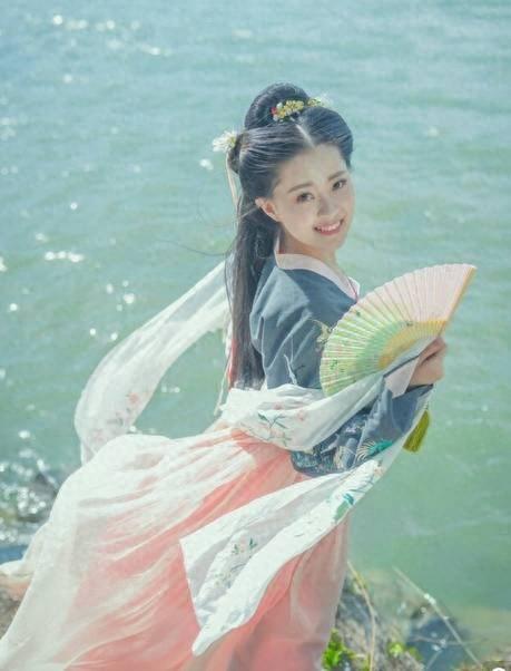 56个民族,56个美女,太美了