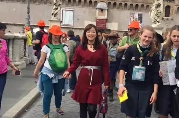 网红嘉绒姐姐怀二胎!大女儿才1岁,央视曾赞其是高原最美格桑花