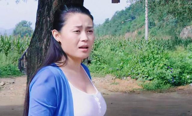 《乡村爱情》隐藏的女主,出道便被力捧,戏里戏外都绕不开赵本山