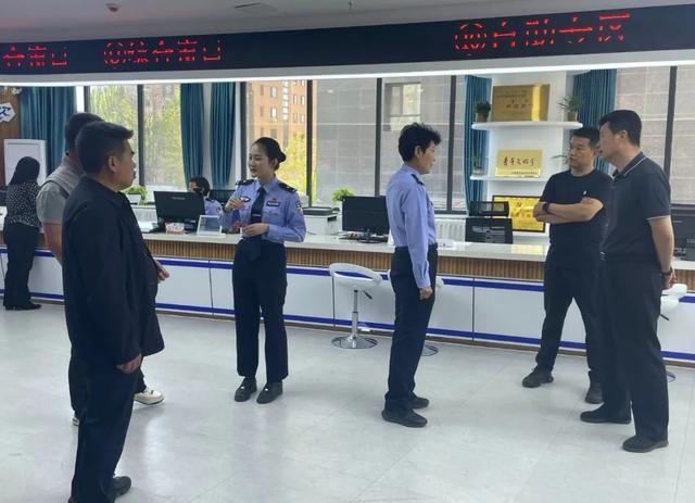 内蒙古山西商会会员企业赴回民区护企优商中心考察学习
