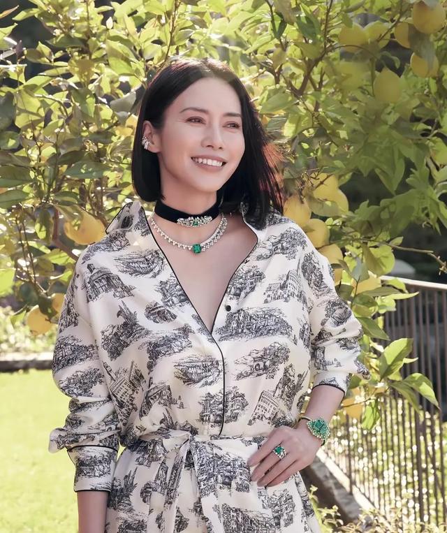岛国影坛最漂亮的10位70后女演员,曾经的女神酒井法子、宫泽理惠